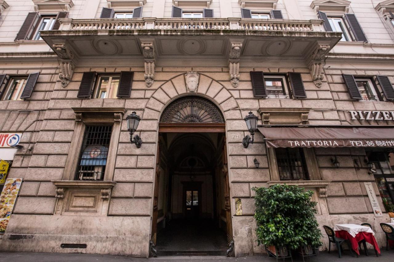 900 Liberty Rooms ローマ エクステリア 写真